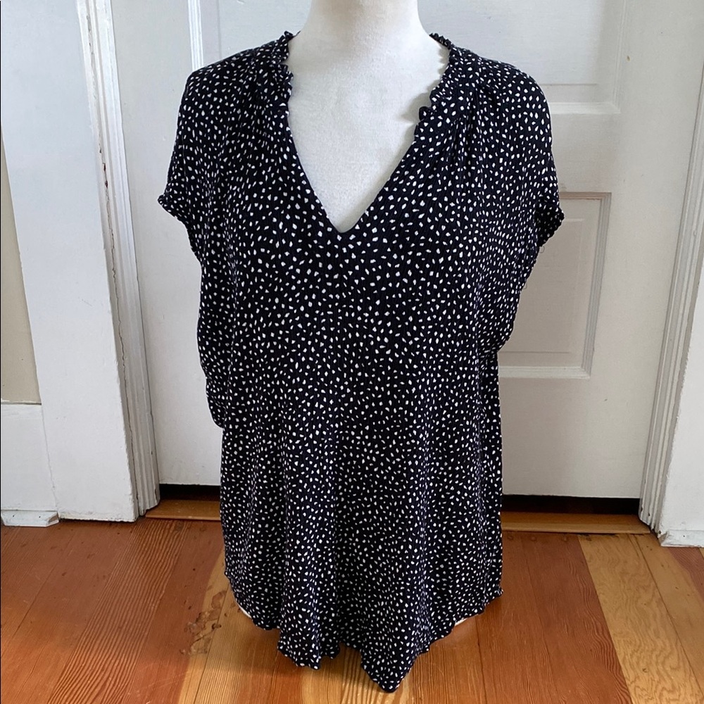 Studio B Bobeau‎ Crinkle Black and White Polka Dot Women's Top 2X